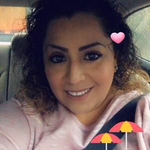 Meet your Posher, Isela